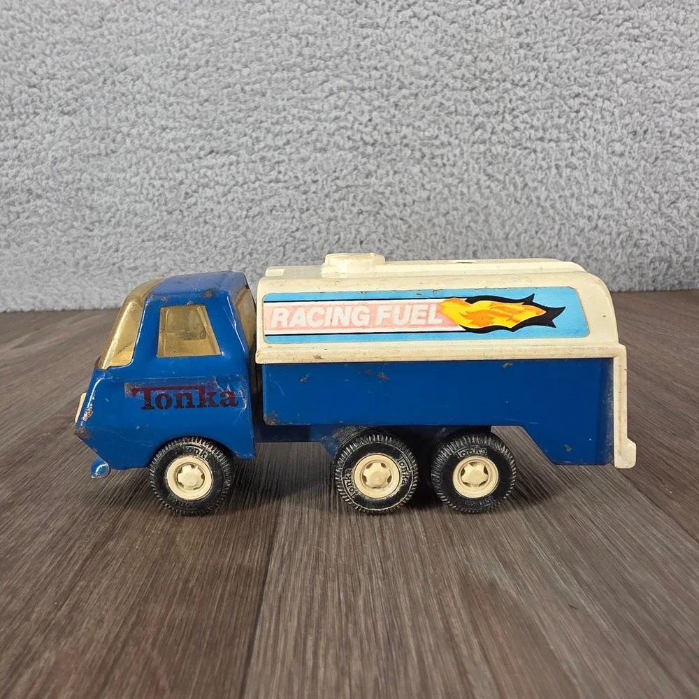 Vintage Tonka Racing Fuel Tanker Truck Pressed Steel Blue White Model 55010 6